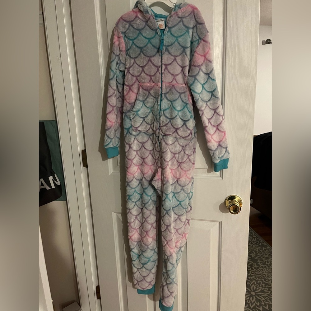 Size7/8 girl cozy  bodysuit
